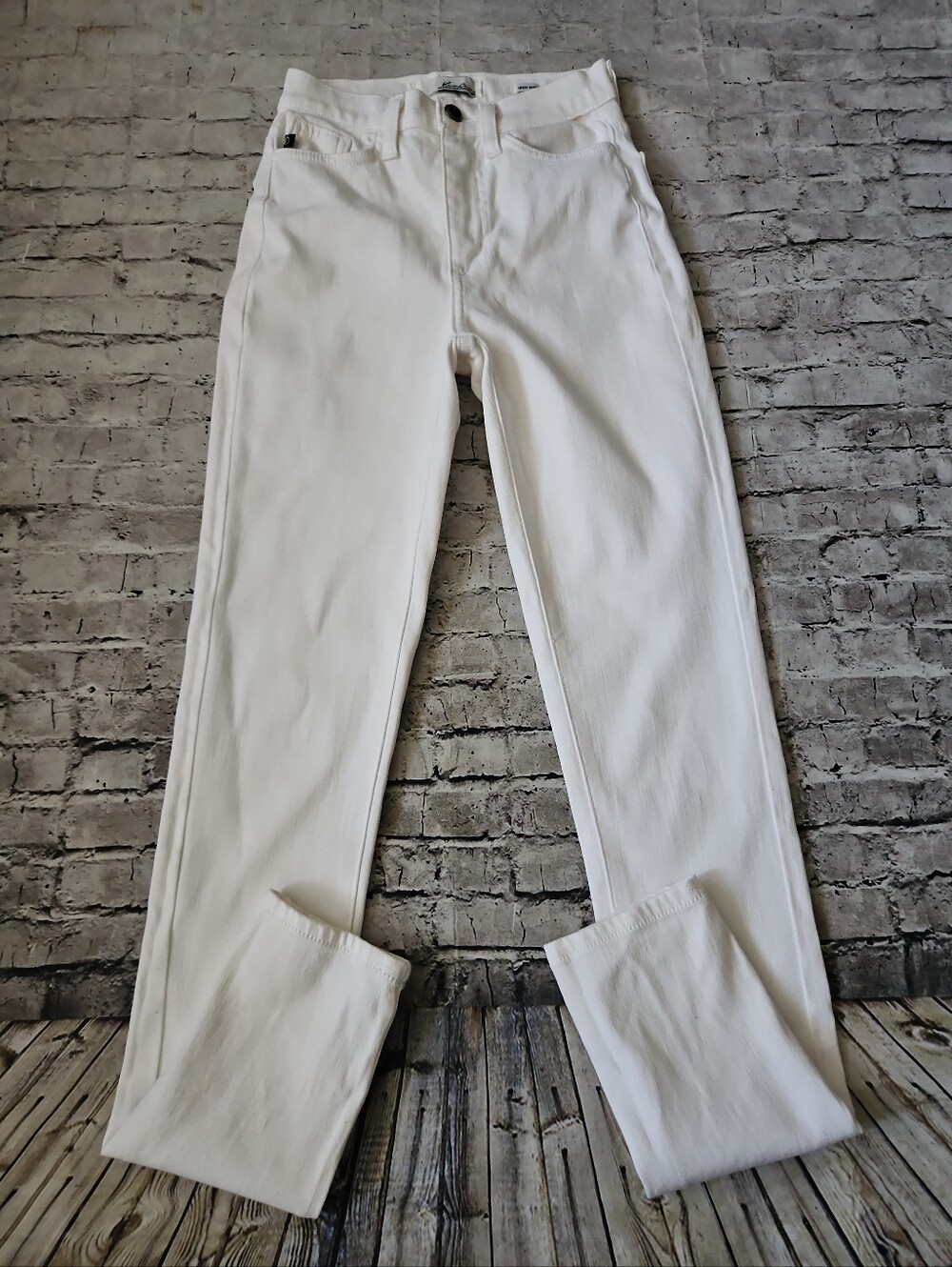Kancan White High Rise Skinny Jeans Size 1